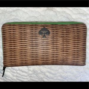 Kate Spade wallet💚